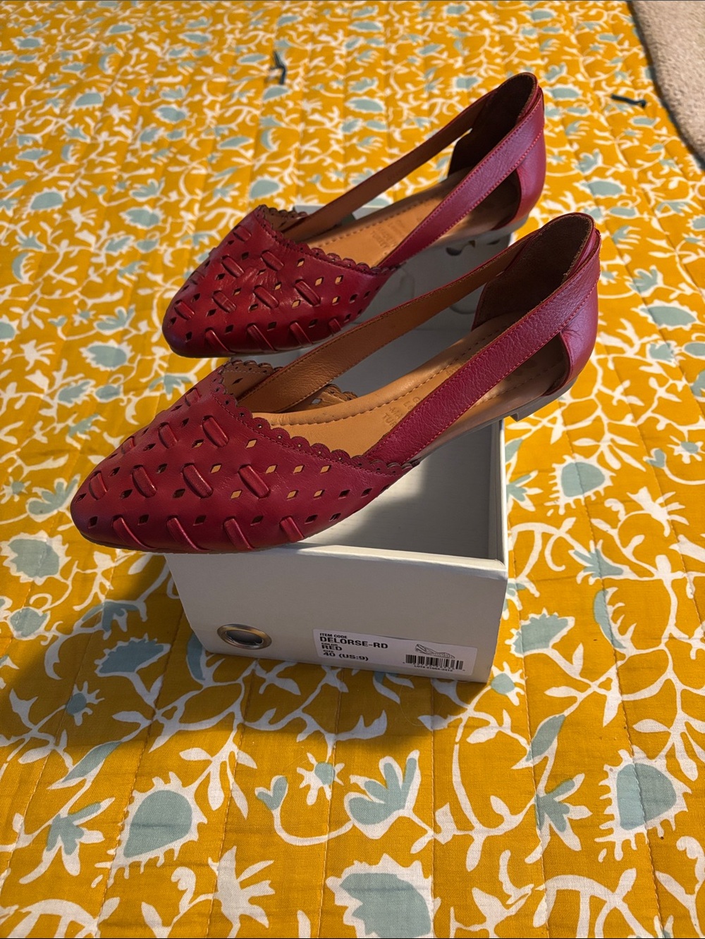 NWT Spring Step Delorse Red Flats Sandals Leather